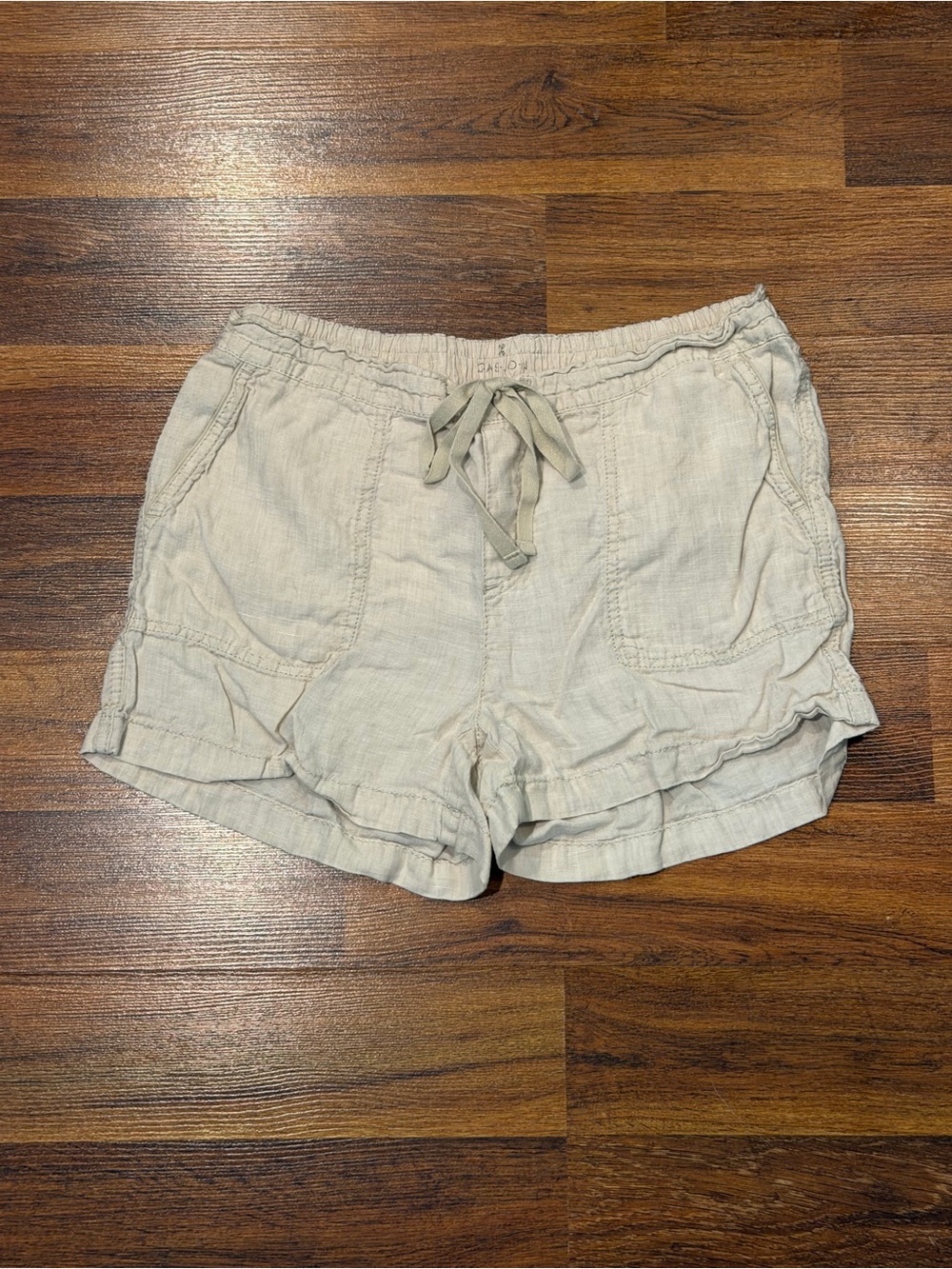 Caslon 100% Linen Women’s Drawstring Shorts — light beige